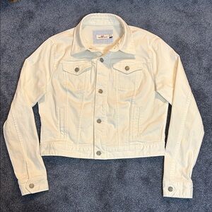 Vineyard Vines White Denim Jean Jacket, size Med. 5 button placket. Like new!